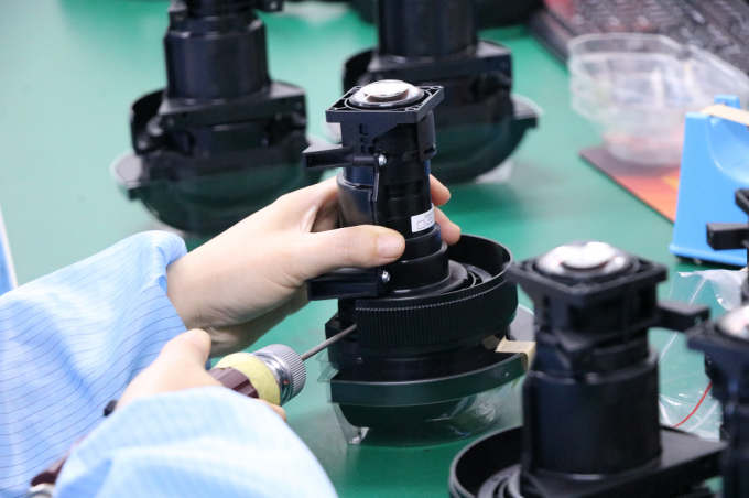 ফ্লাইন ২০২৫ পেশাদার ৩এলসিডি ৪ কে লেজার প্রজেক্টর ৭২০০ অ্যানসি লুমেনস আল্ট্রা এইচডি ৩৮৪০x২১৬০ উচ্চ উজ্জ্বলতা ব্যবসায়িক শিক্ষার জন্য বড় ভেন্যুস ভোজের হল স্টেজ 12