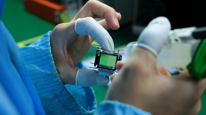 ফ্লাইন ২০২৫ পেশাদার ৩এলসিডি ৪ কে লেজার প্রজেক্টর ৭২০০ অ্যানসি লুমেনস আল্ট্রা এইচডি ৩৮৪০x২১৬০ উচ্চ উজ্জ্বলতা ব্যবসায়িক শিক্ষার জন্য বড় ভেন্যুস ভোজের হল স্টেজ 14